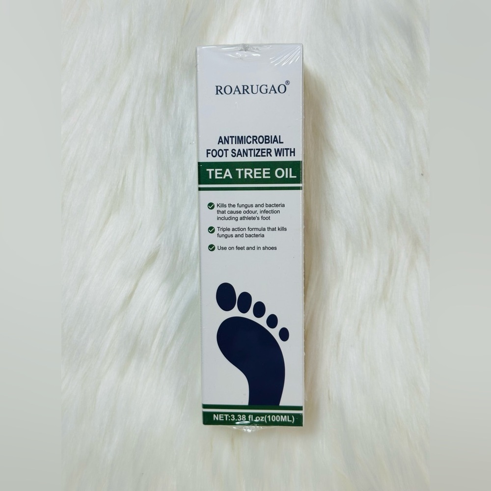 Antimicrobial Foot Sanitizer with Tea Tree Oil - White and Green